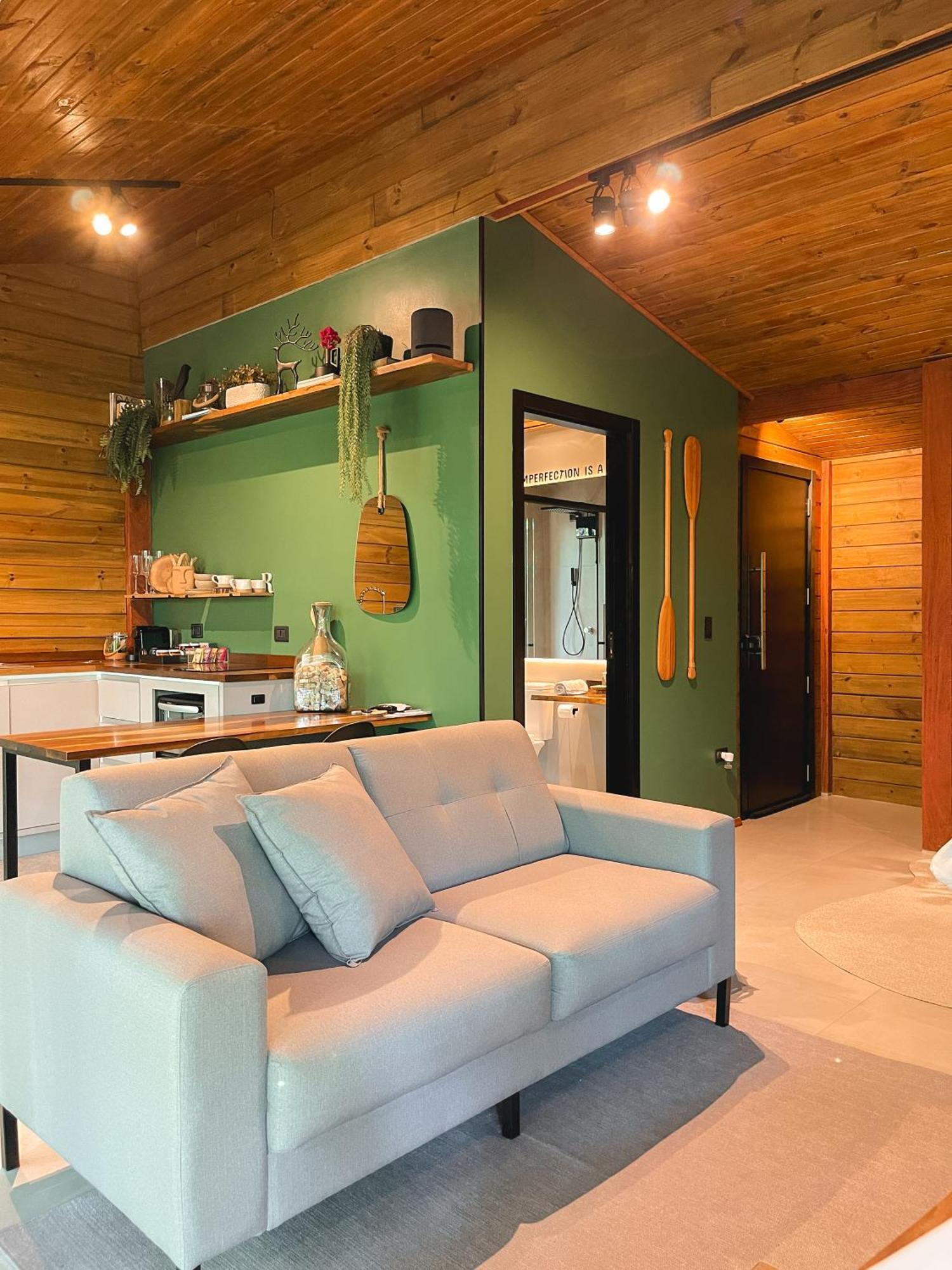 Cabana Equipada Em Meio A Natureza Em 포메로데 외부 사진