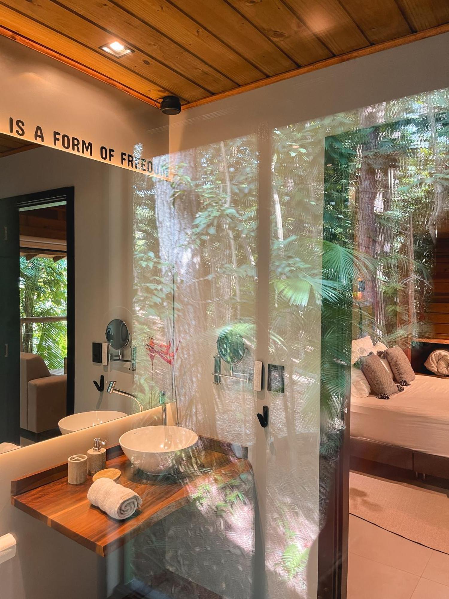 Cabana Equipada Em Meio A Natureza Em 포메로데 외부 사진